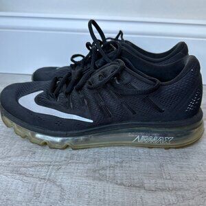 Womens 9 Nike Sneakers